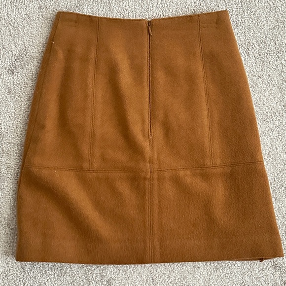 LOFT Wool-Blend Mini Skirt – Camel Brown, Size 00, Lined, 2 Sides Fake Pockets - Picture 2 of 6